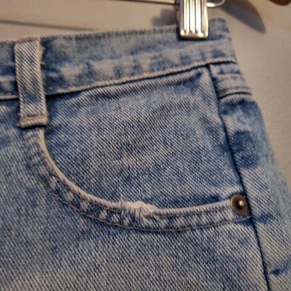 Liquid x Jeans - Blue Butterfly Denim Shorts - Size 3 - Picture 9 of 11